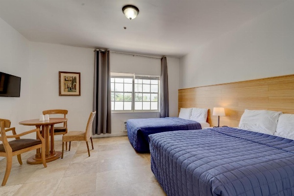 James Hotel Main image